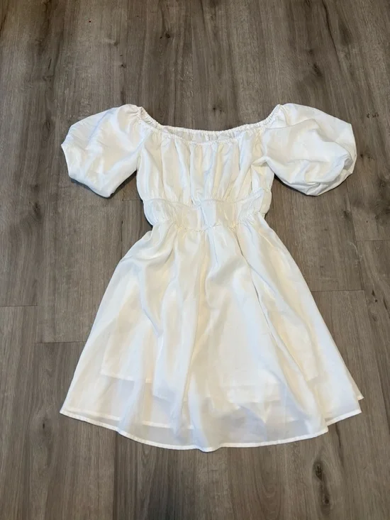 HUGOOME White Off-Shoulder Puff-Sleeve dress | Size L - Picture 1 of 2